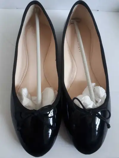 Size 7 Only worn once In great condition
