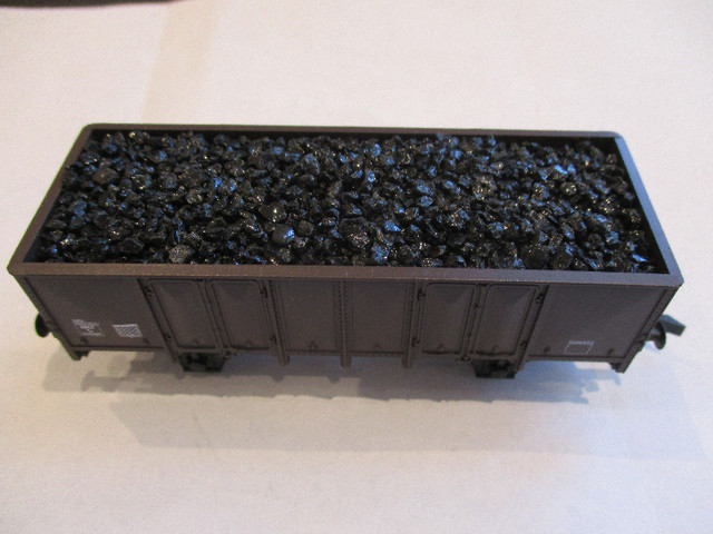 Piko 57741 Open Goods Wagon with Real Coal Load SNCF HO Scale. in Hobbies & Crafts in Calgary - Image 3