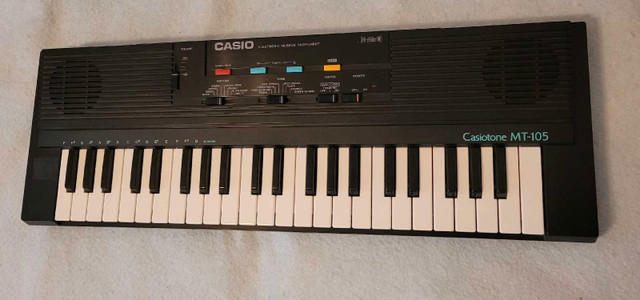 (SOLD)Casiotone MT-105 Casio Electronic Keyboard Like New in Box in Pianos & Keyboards in Regina - Image 3