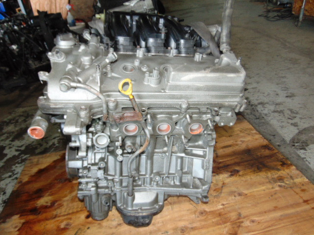 2006 2012 LEXUS RAV-4 2GR FE V6 3.5L ENGINE (OIL COOLER) in Engine & Engine Parts in UBC - Image 3