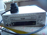 VCD Player from the 80-90s & 1000s more nice items selling  b291