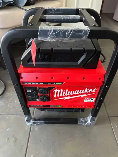 Milwaukee Electric MX Fuel Carry On Power Generator NEW , View more