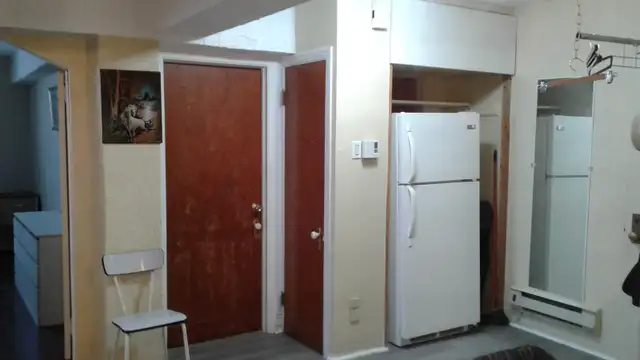 CHAMBRE/ROOM TOUS INCLUS METRO PLAMONDON CDN/NDG MONTREAL in Room Rentals & Roommates in City of Montréal - Image 6