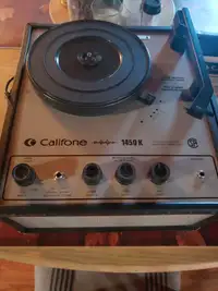 Portable Vintage LP Vinyl Record Player 