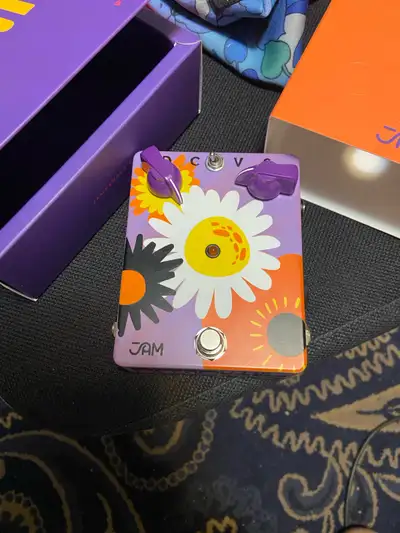 Looking For A Jam Retro Vibe , View more