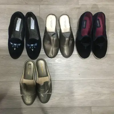 Mules / Pantoufles, grandeur 38/39 (8/9) (4 items), View more