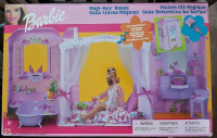 Lights & Sounds Magi - Key Barbie Fold Up Doll House