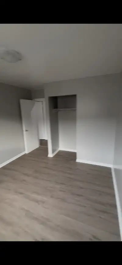 Provate Room for rent in 2BHK apartment located in spyfield. Heat, hot water and wifi included. 1 mi...