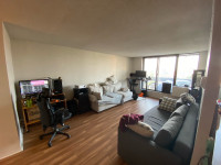 May lease takeover for cozy 3 1/2 bedroom apartment with balcony