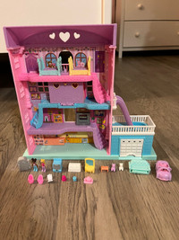 Polly Pocket Pajama Party Sleepover Adventure House Playset