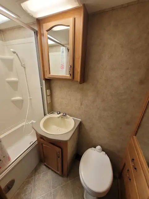 2007 Komfort 23.5 foot travel Trailer in Travel Trailers & Campers in Port Alberni - Image 8