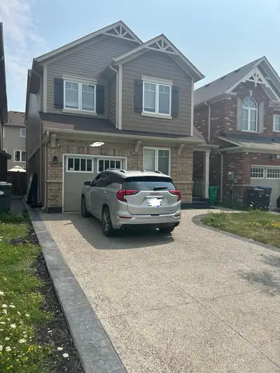 2 bedroom - 1 bathroom - 1 Parking - *creditview rd & sandalwood pkwy* Unit comes with all major sta...