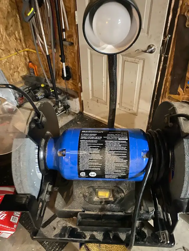 8” bench grinder in Power Tools in Norfolk County - Image 5