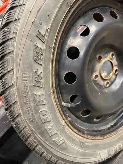 Federal Himalaya P235 / 60R 18 / 103T metal studded tires. Used 1 season on a ‘24 Hyundai Kona. Basi...