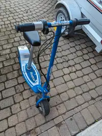 Razor electric scooter brand new batteries and charger