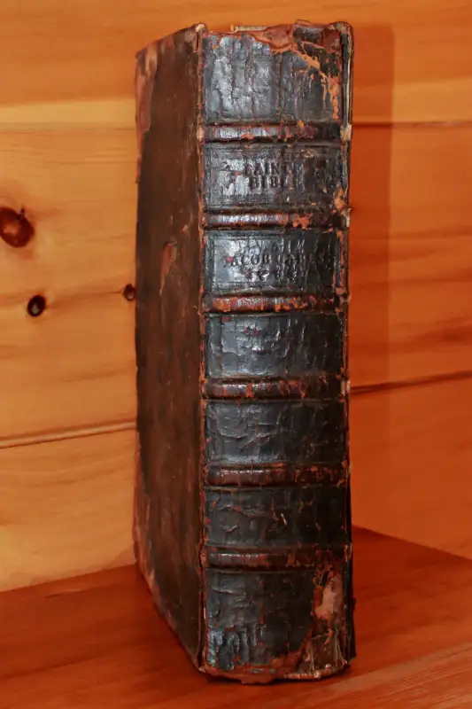 Old Bible J. F. Ostervald in Other in Belleville - Image 9