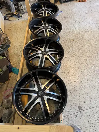 2Crave 22 inch rims with 5X127 or 5X5. They were on a Dodge Durango. They have tire pressure sensors...