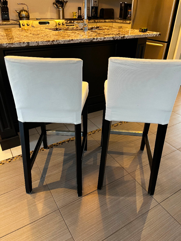 02 x Tabouret (stool) dans Chaises, Fauteuils inclinables  à Laval/Rive Nord - Image 4