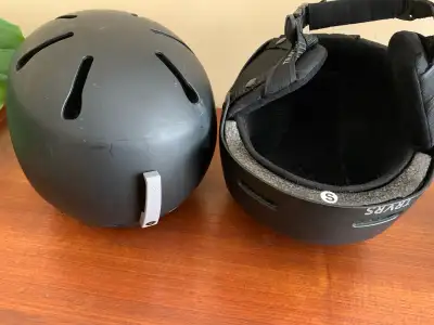 Convertible Ski & Snowboard / Bike / Skate Helmet Size small, View more