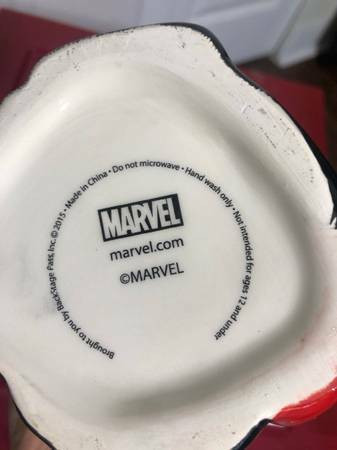 Rare Marvel Mug in Arts & Collectibles in Burnaby/New Westminster - Image 4