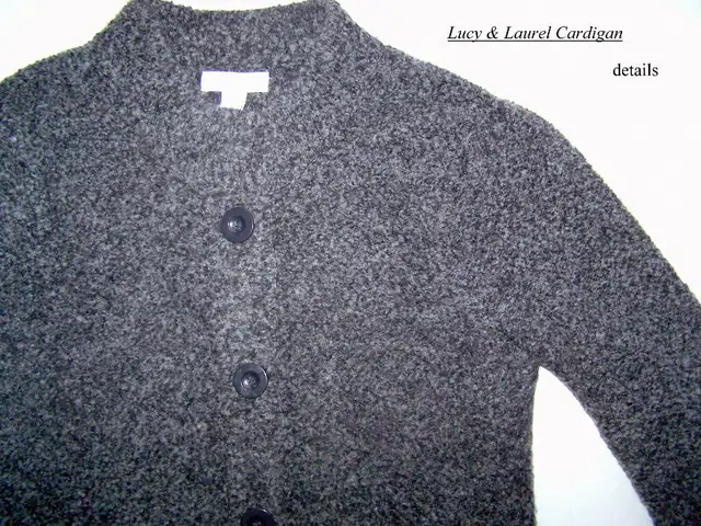 2 Lucy & Laurel Cardigans, 2X, large, fluffy, comfort & warmth in Women's - Tops & Outerwear in City of Toronto - Image 3