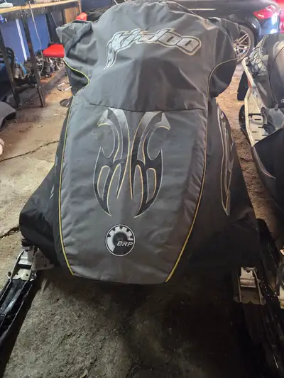 Selling many different parts from first gen Ski Doo revs, pick up only, located in Ottawa / north go...