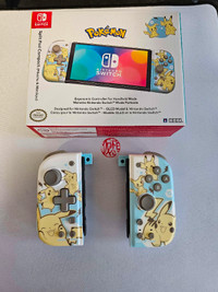 Nintendo Switch Hori Split Pad Compact (Pikachu and Mimikyu Desi