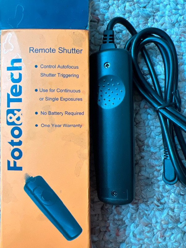 Wired Remote Shutter. Canon. in Cameras & Camcorders in Ottawa
