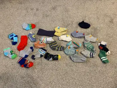 I have a lots of boy's socks - from 1 year to 2.5. In a good condition. Asking $5 Please check my ot...