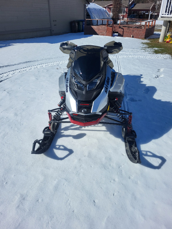 Renegade XRS 900 R Turbo 2024 dans Motoneiges  à Sherbrooke