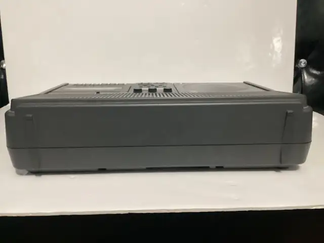 EIKI 7070C COMMERCIAL GRADE CD PLAYER AND CASSETTE DECK RECORDER in Other in City of Toronto - Image 4