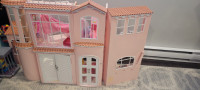 Maison de poupees Barbie