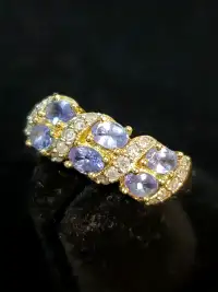 10K Yellow Gold Purple Tanzanite and Diamond Ring size 7