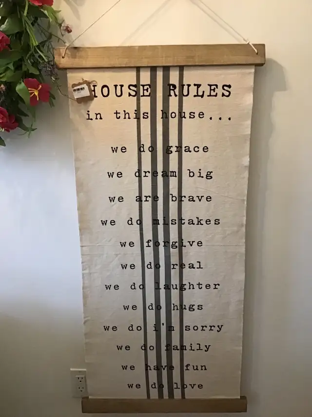 New ..Farmhouse design… Mudd Pie Fabric wall hanging in Home Décor & Accents in Ottawa - Image 2