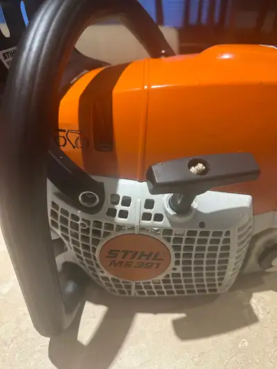 scie à chaine STIHL MS391 64.1cc avec coffre et 3 chaînes, View more