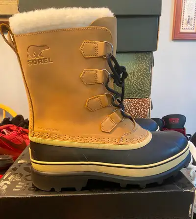 (BRAND NEW) Sorel Caribou Leather winter boots $160FIRM, View more