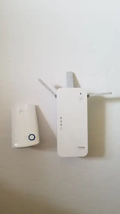 TP-Link / Dlink wi-fi range extender, View more