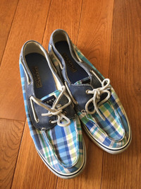 Sperry’s women’s shoes blue, match  most outfits 