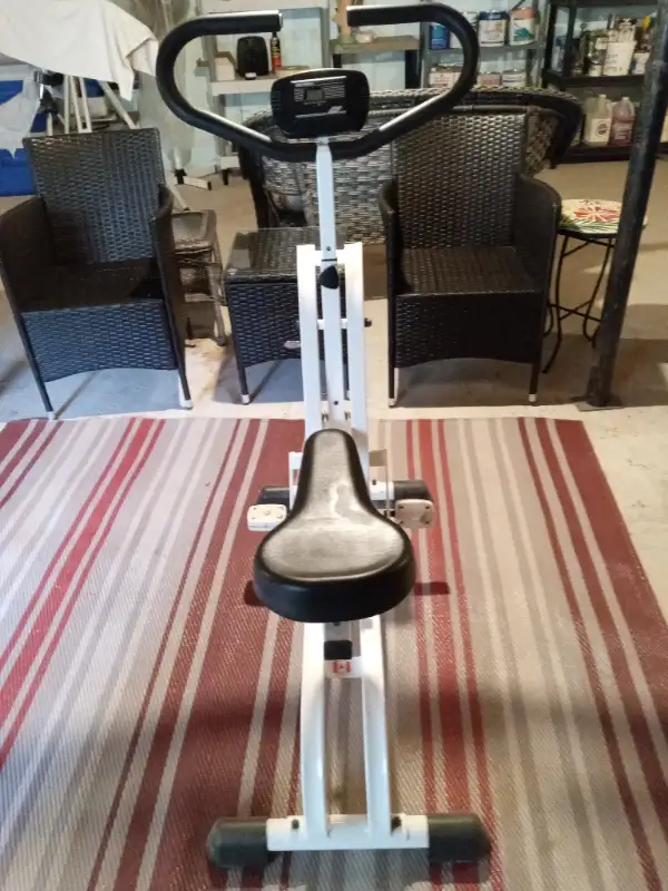 Exer glide Exerciser for sale in Exercise Equipment in Summerside - Image 3