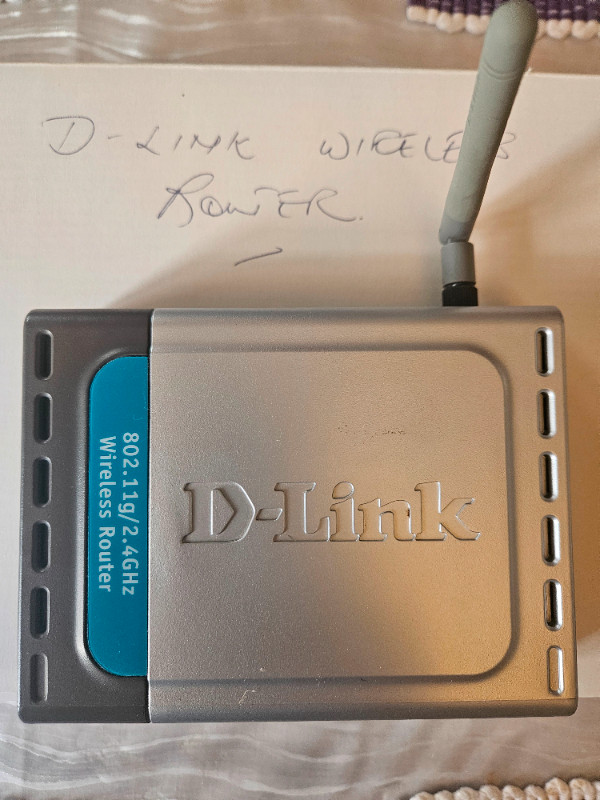D-Link Di-524 Wireless High Speed Router. in Networking in Oshawa / Durham Region - Image 3