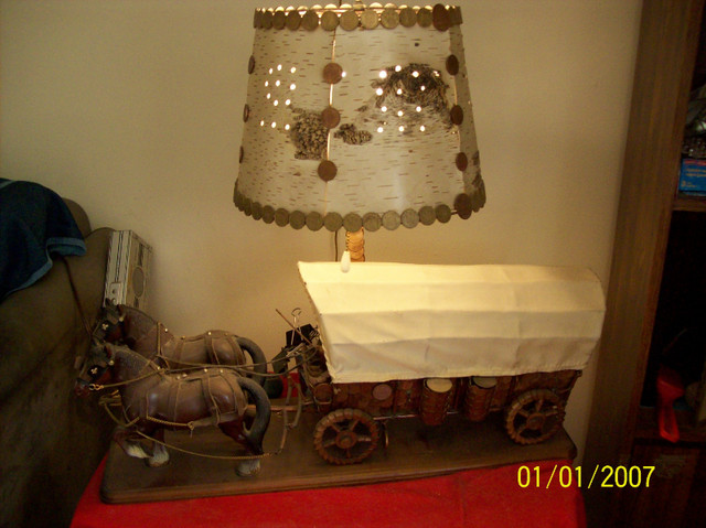 Stage Couch & Lamp coin art #0610 in Hobbies & Crafts in City of Toronto
