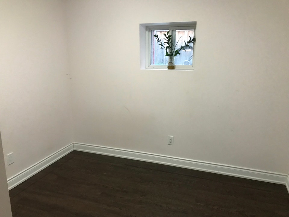 Brampton Basement For Rent W parking (Mcvean/Cottrelle) 3