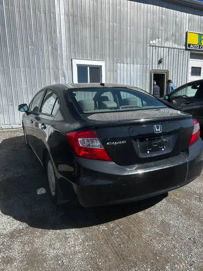 Automatic 2012 Honda civic EXL 230000 km Upgraded sound quality (new head unit, 4 new speakers, conn...
