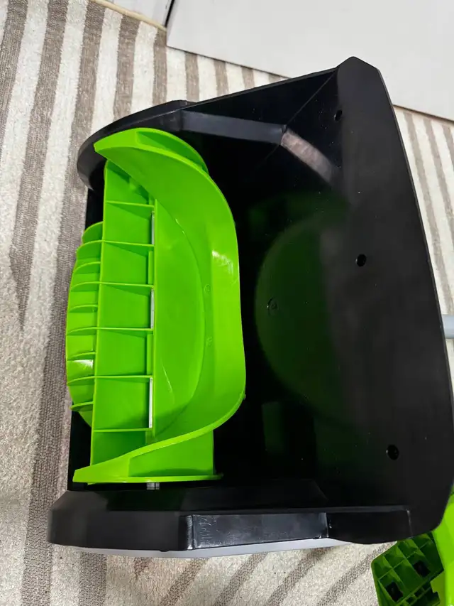 Greenworks 40V 12” Brushless Snow Shovel – Open Box ❄️ in Outdoor Tools & Storage in Kitchener / Waterloo - Image 4