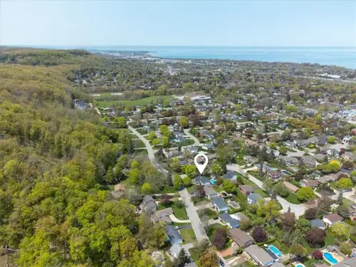 Price just dropped from 1,599,000 to 1,550,000. Fully renovated from top to bottom with the finest f...
