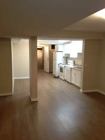 One bedroom basement suite . Good for single person or a couple. Close to university. on quiet Stree...