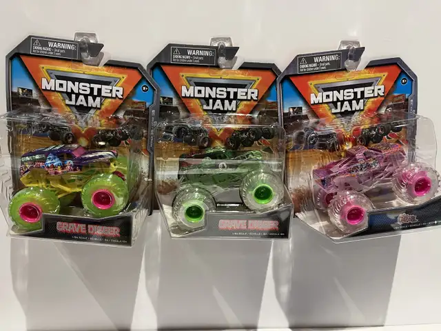Monster Jam set of 3 Monster Trucks including 2 Chase Trucks!
