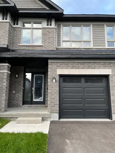 Executive Townhome - 3 Bedrooms, 2.5 Baths, Finished Basement