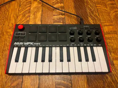 Akai MPK Mini, View more