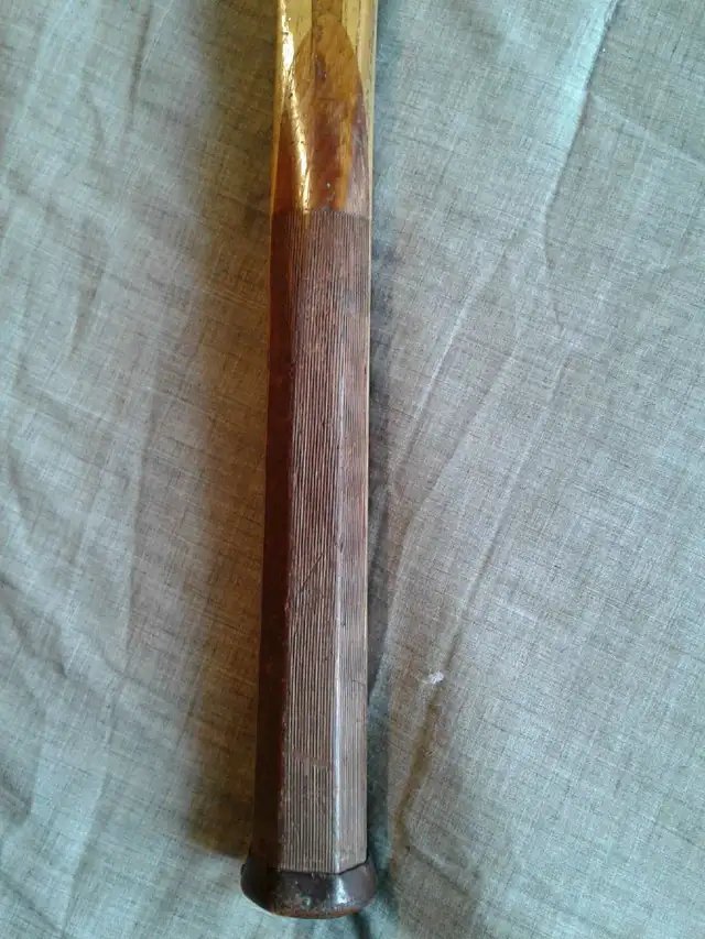 Vintage tennis racket63234603875969123